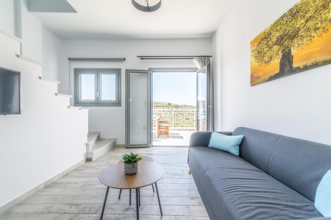 Magriplis Hill Apts Gouvai Exteriör bild